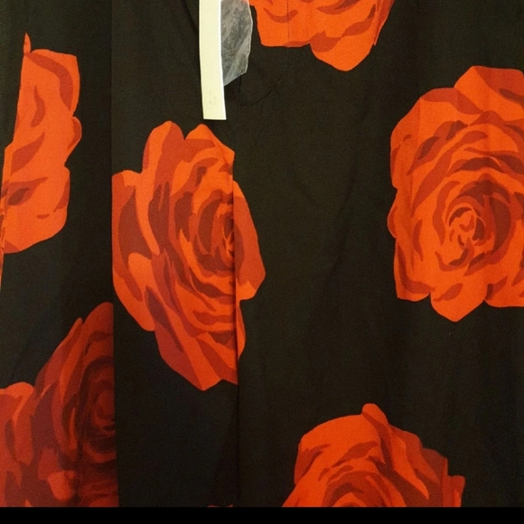 Co Collection Red Rose Floral Print Silk Pants - Picture 4 of 5